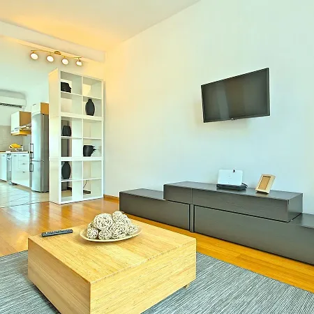 Lejlighed Charming Apartment In Porec Near Beach